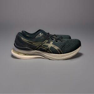 ASICS Women’s Gel-Kayano 28